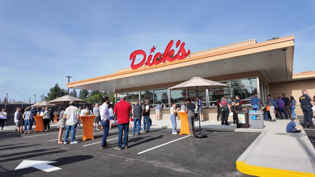 Dick's Drive-In neon signage