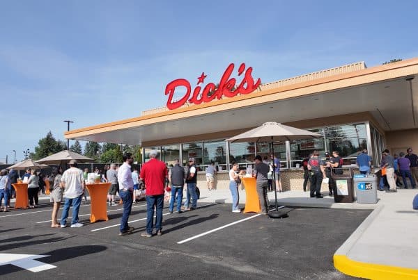 Dick's Drive-In neon signage